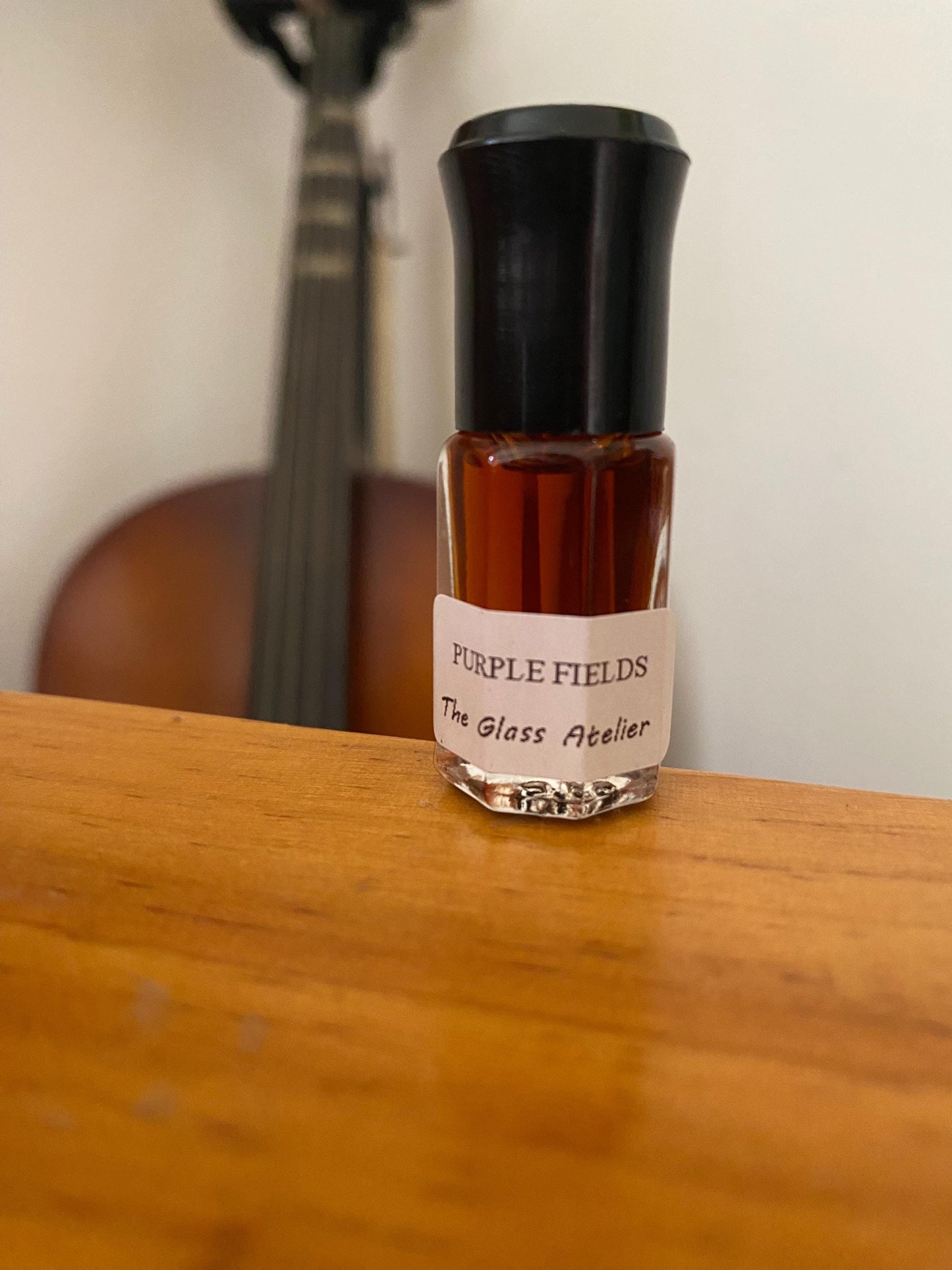 Purple Fields – Extracto de Perfume | Herencia Púrpura, Alma de Sombras y Flores