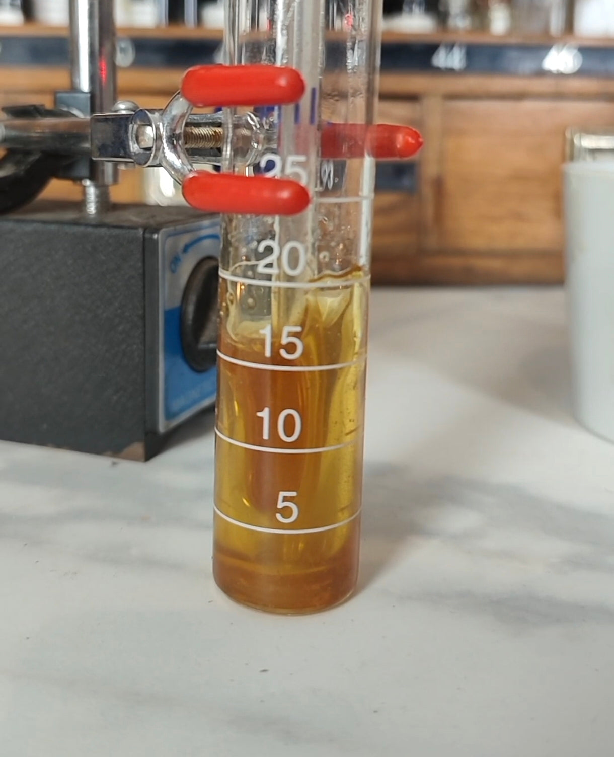 Agarwood Smoke in Agarwood Oil